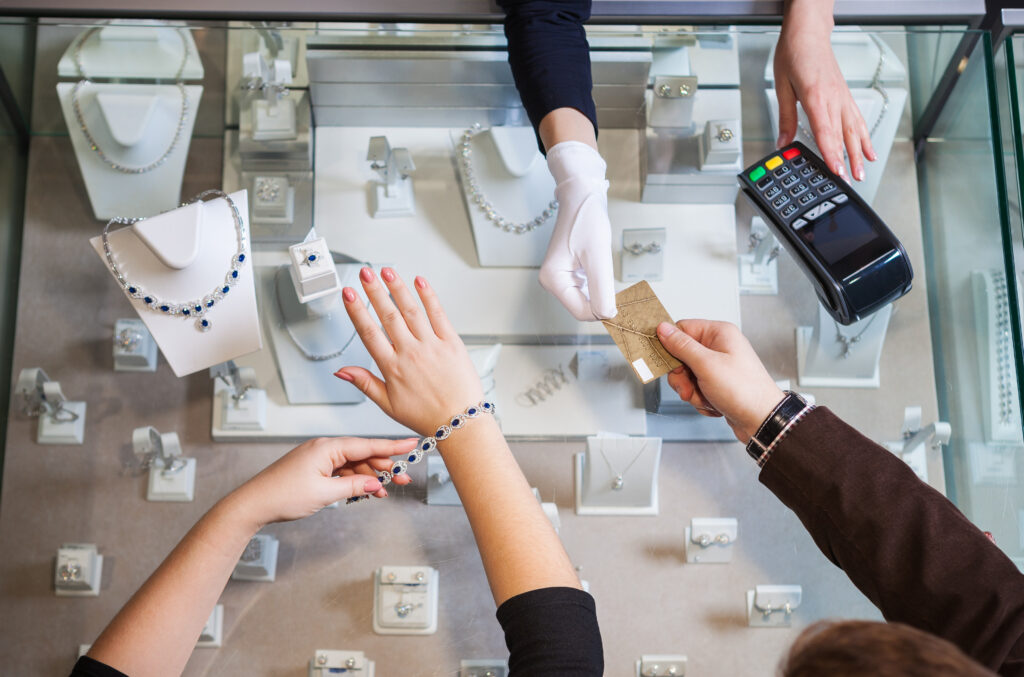 credit card transaction at a jeweler